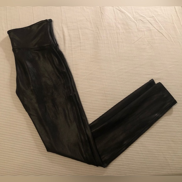 SPANX Faux Leather Leggings | M | Black - Picture 1 of 6